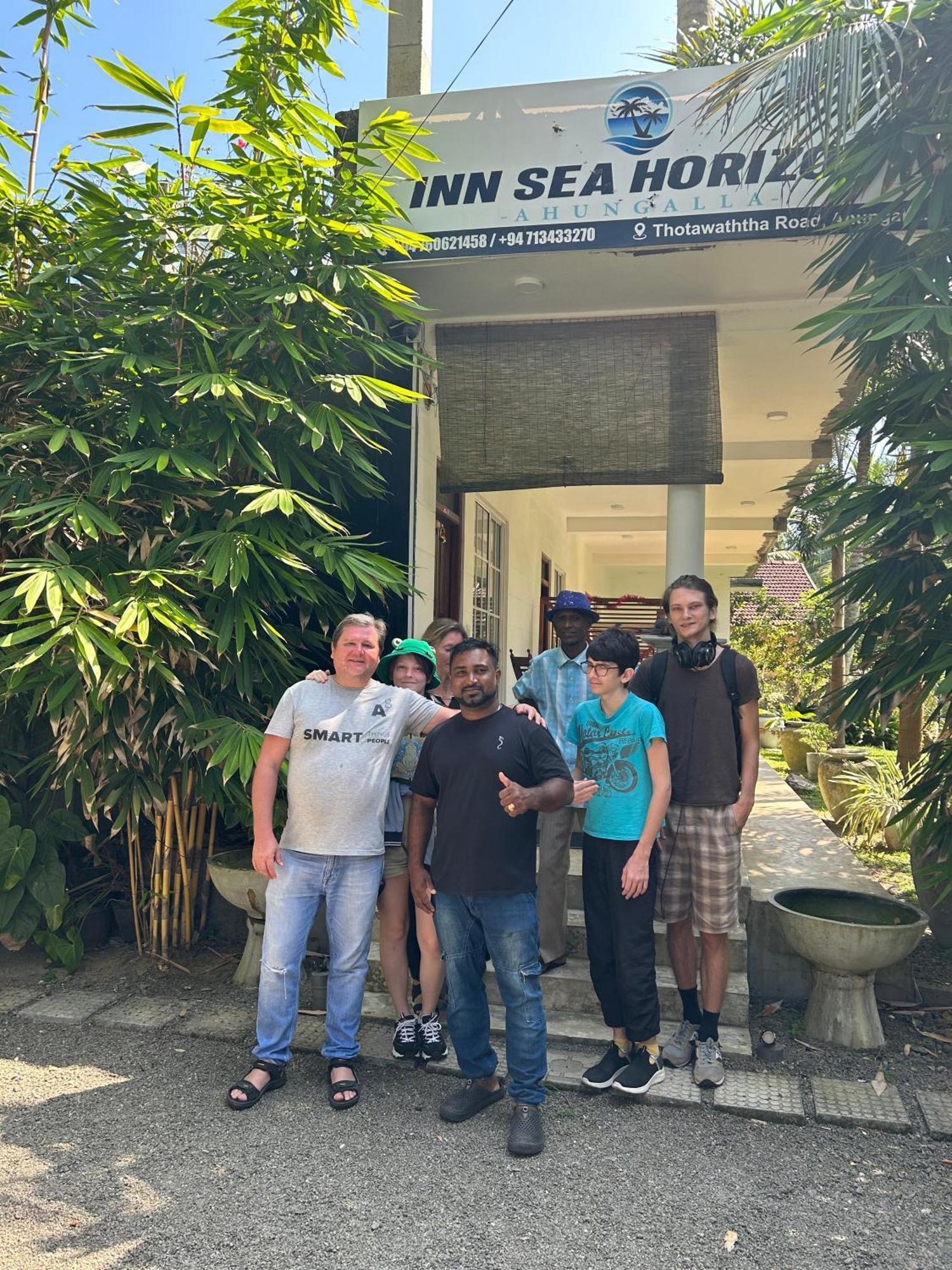 Inn Sea Horizon Ahungalla Buitenkant foto