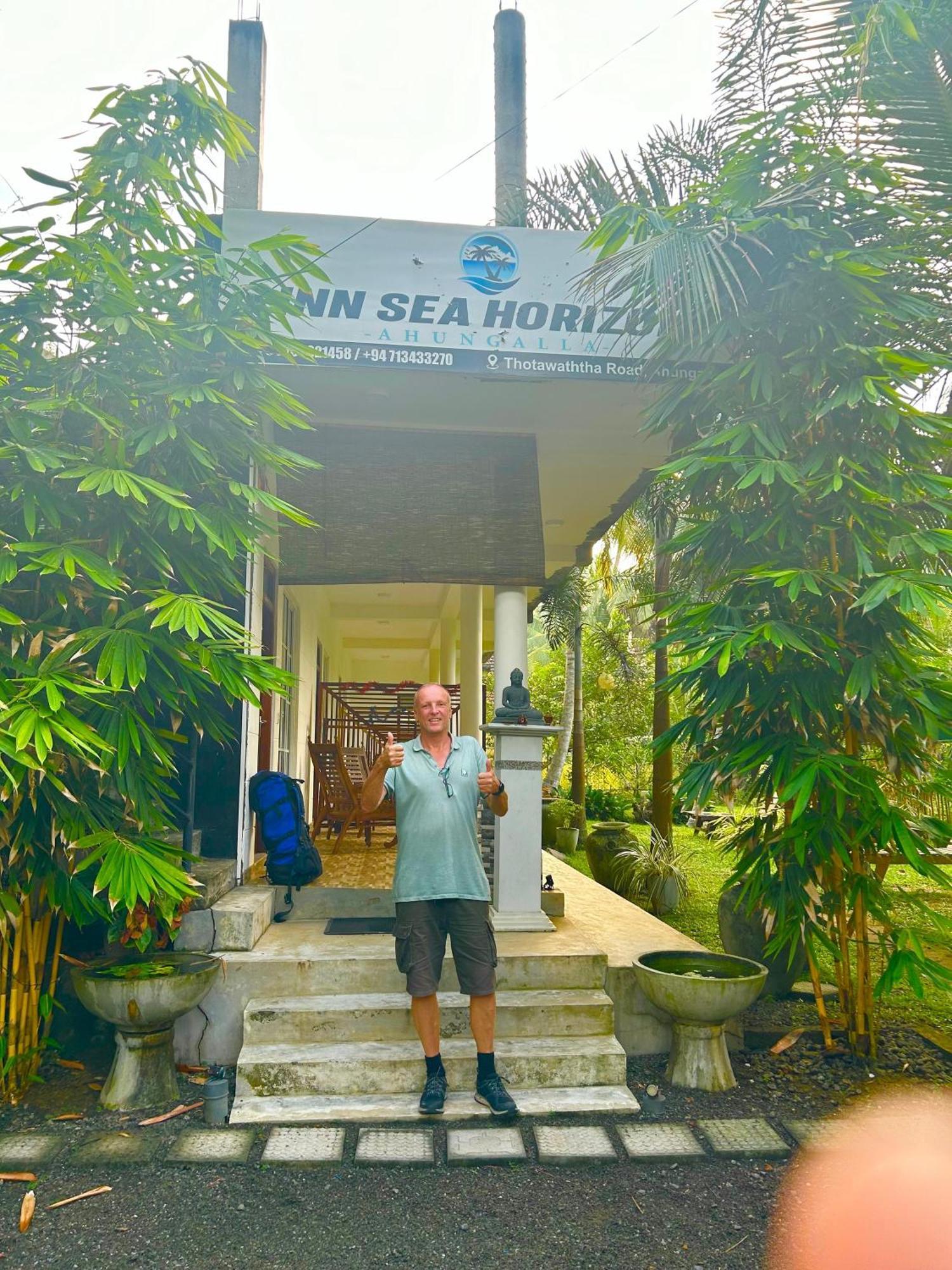 Inn Sea Horizon Ahungalla Buitenkant foto